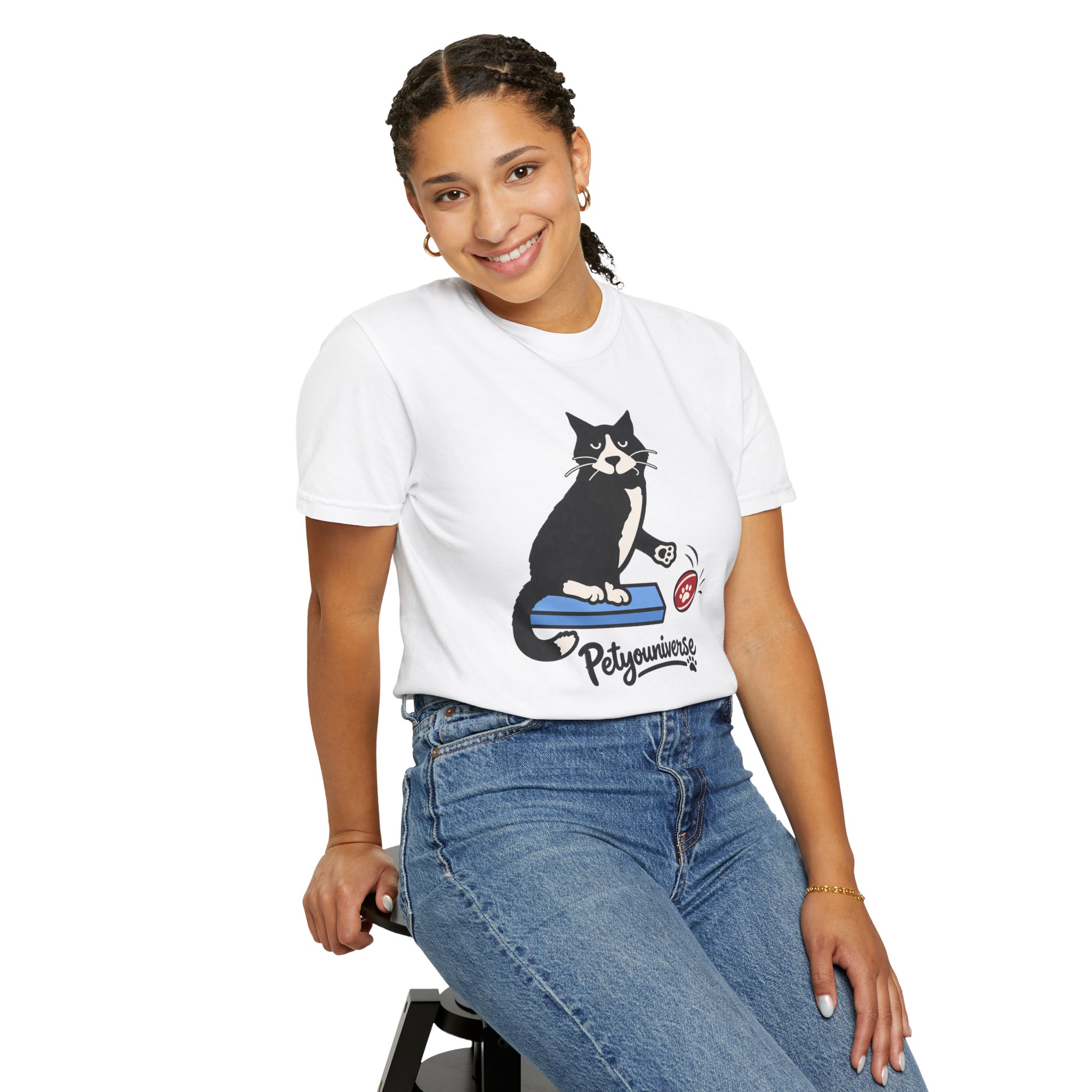 Cat on Scratch Pad Graphic T-Shirt — "Petyouniverse" Cute Paw Play Tee - Image 6
